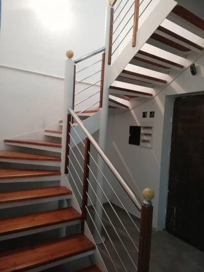 Escaliers et rampes d'escaliers en inox